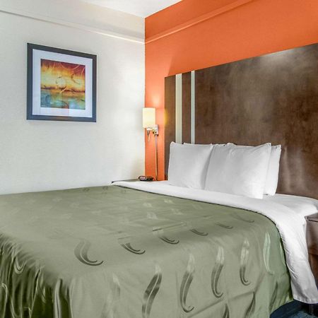 Quality Inn & Suites Jacksonville-Baymeadows Esterno foto